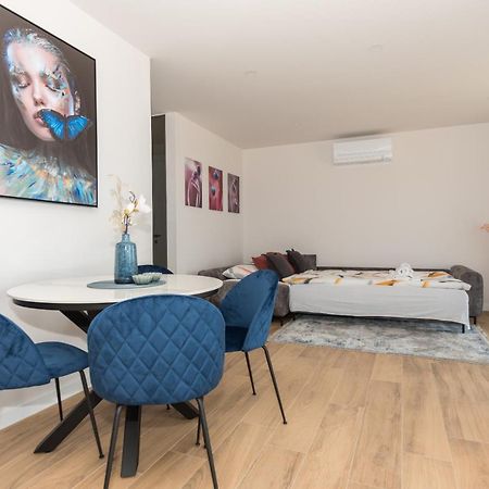 Luxury Adria Sea & City View Apartment Makarska Bagian luar foto
