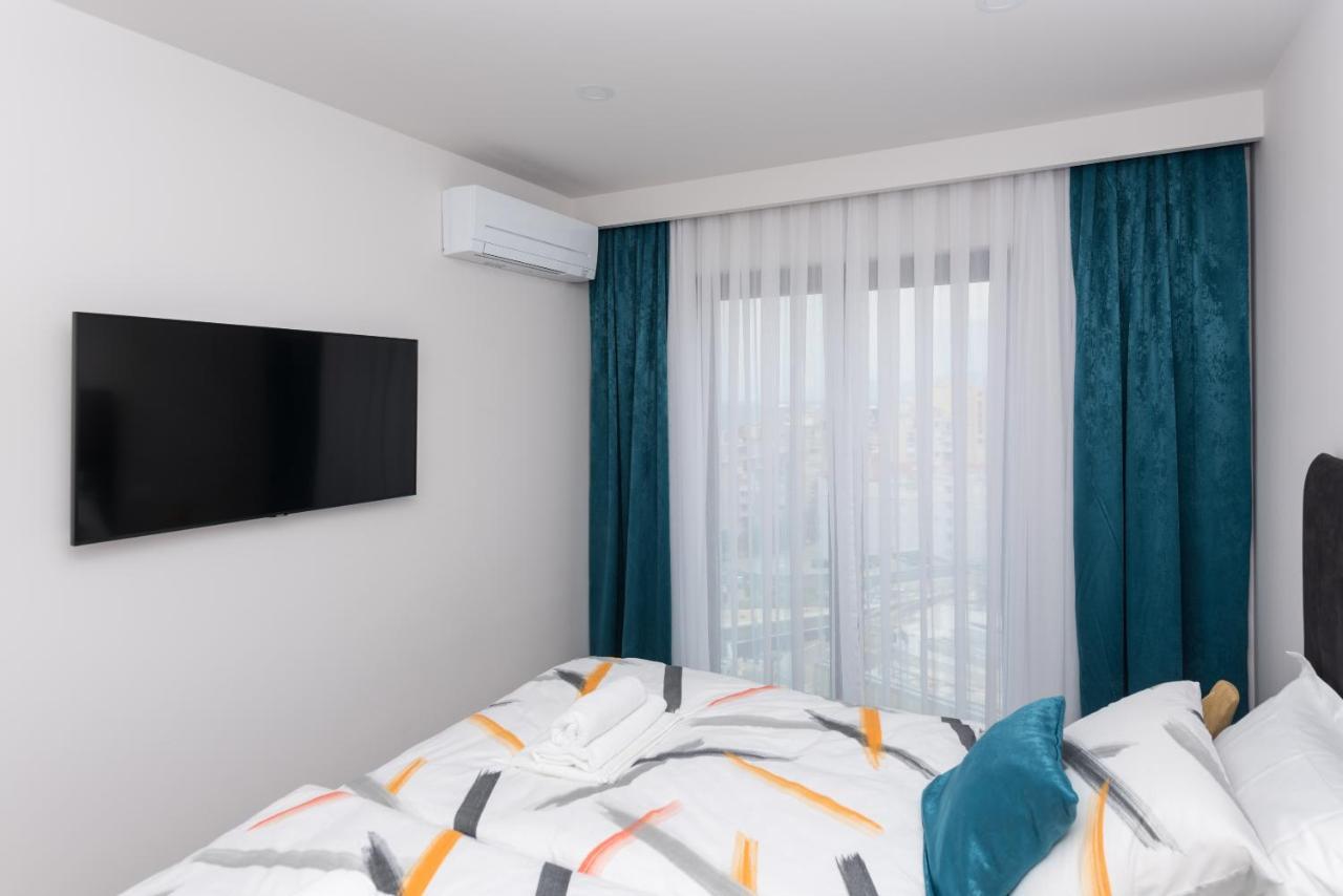 Luxury Adria Sea & City View Apartment Makarska Bagian luar foto
