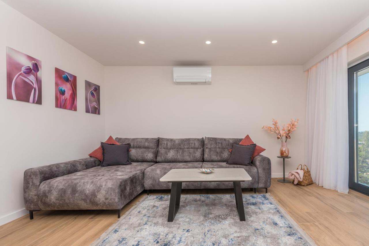 Luxury Adria Sea & City View Apartment Makarska Bagian luar foto